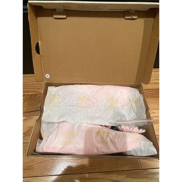 Adidas Pharrell NMD Hu Pink Unisex Sneakers Size 5 Athletic Casual - Picture 9 of 11